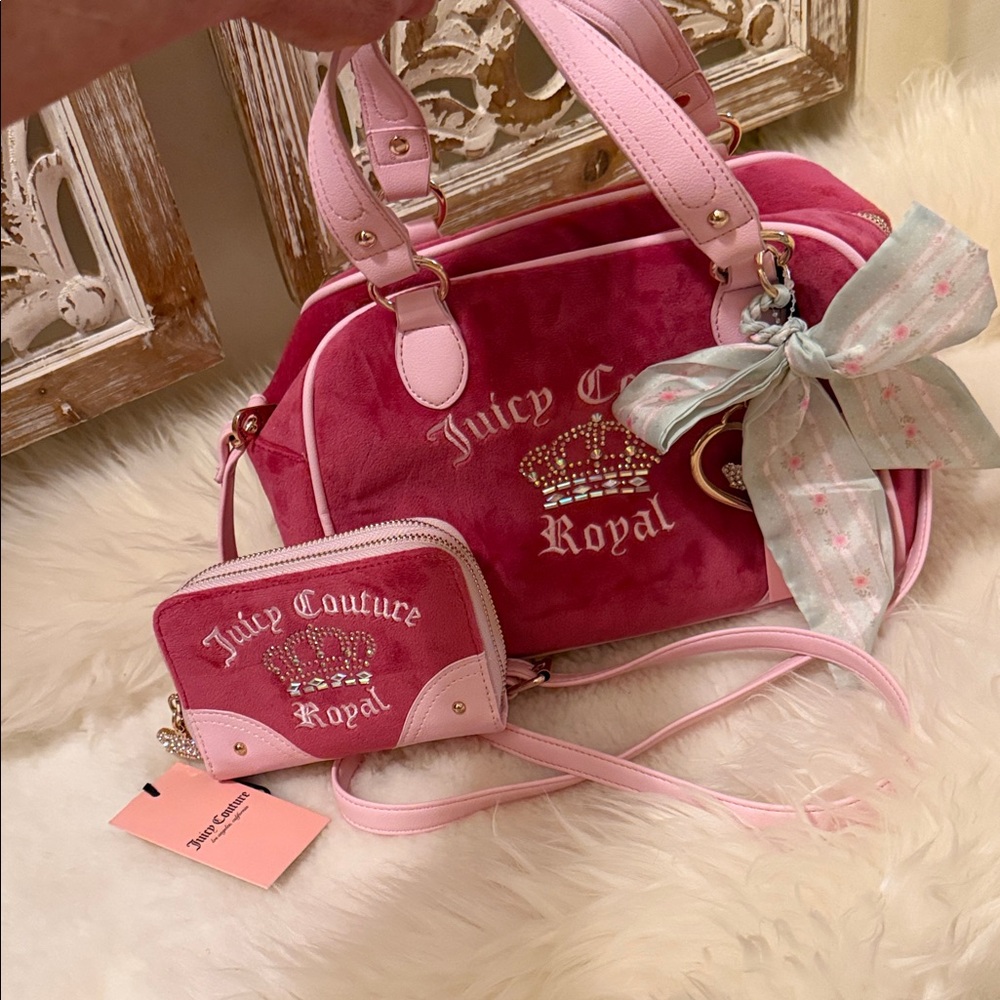 Juicy Couture Kingdom Bowler Hot Pink & lighter pink -Wallet Set